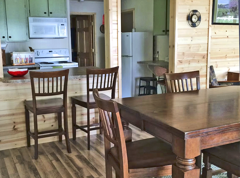 Camp Bay Cottage on South Manistique Lake