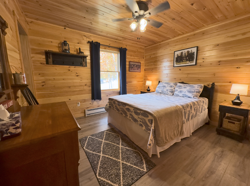 Sunken Island Cottage large master bedroom