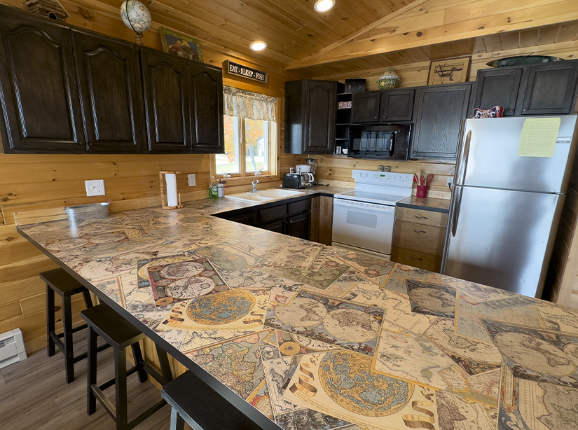 Sunken Island Cottage large kitchen island